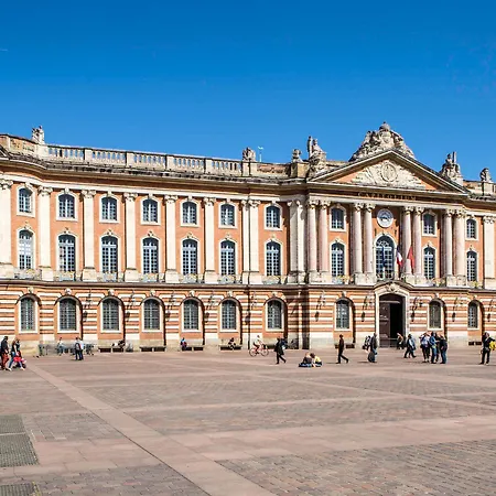 Готель Mercure Centre Wilson Capitole 4*